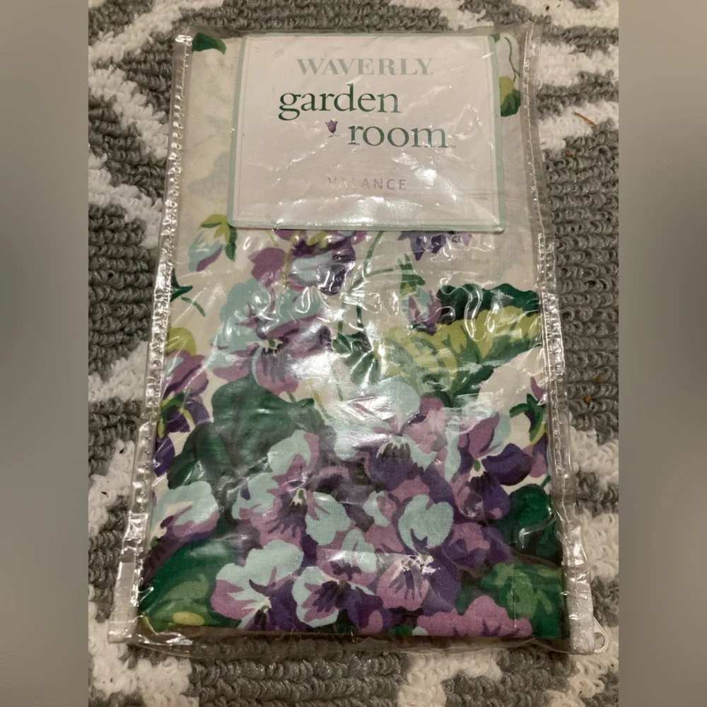 Waverly Garden Room Floral Valance in Purple, Green, White